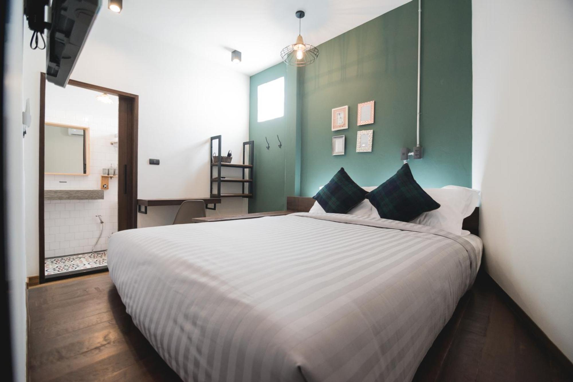 Chernchan Hostel Chanthaburi Rum bild
