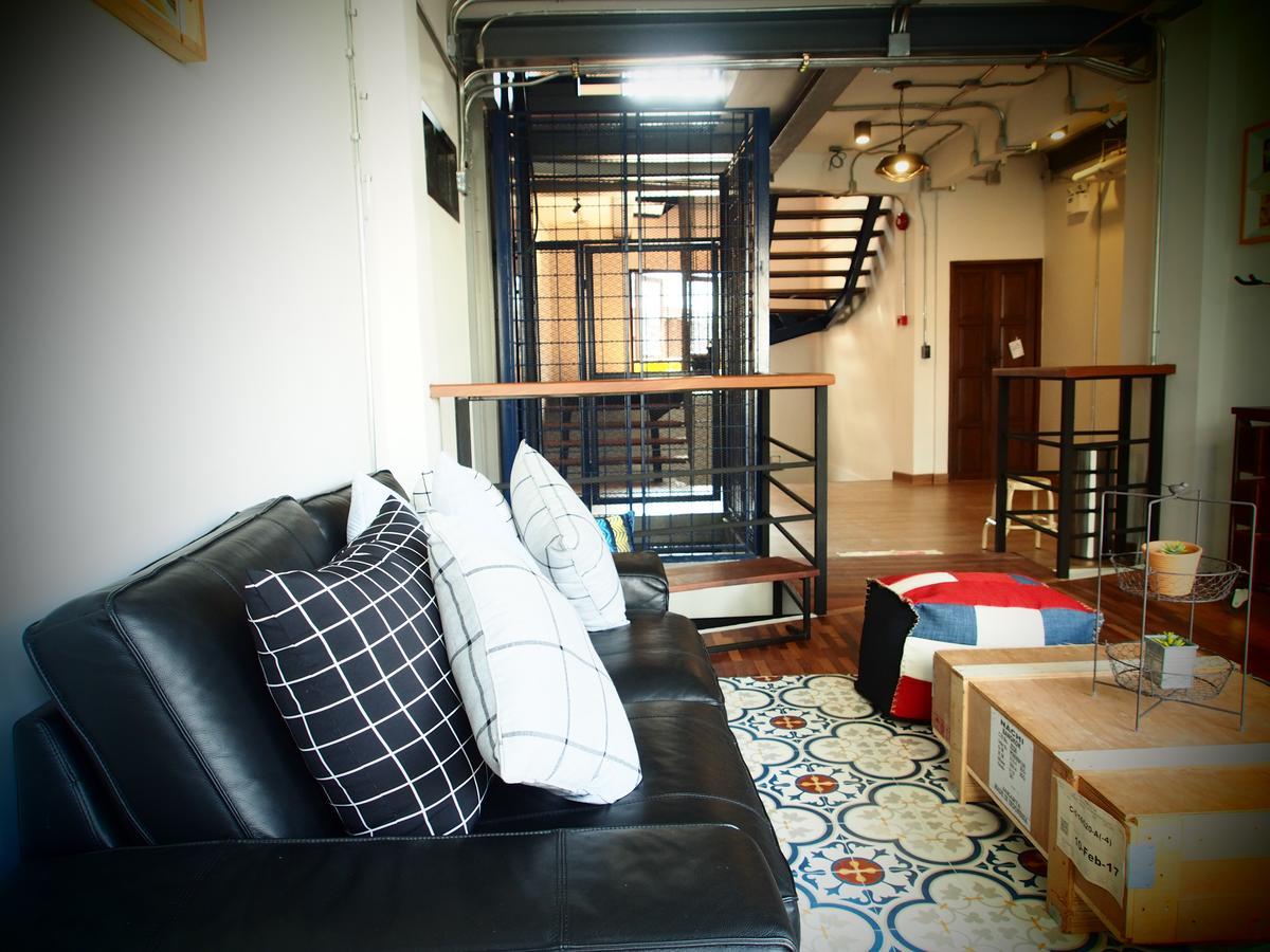 Chernchan Hostel Chanthaburi Exteriör bild