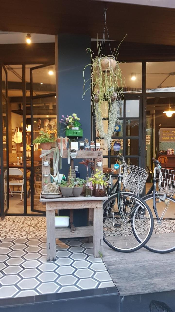 Chernchan Hostel Chanthaburi Exteriör bild